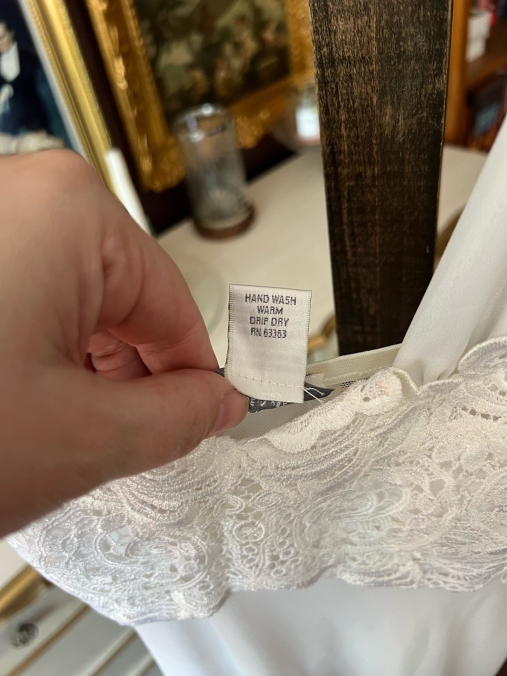 Vintage Flora Nikrooz Robe and Nightgown Set Size Medium - Picture 6 of 16